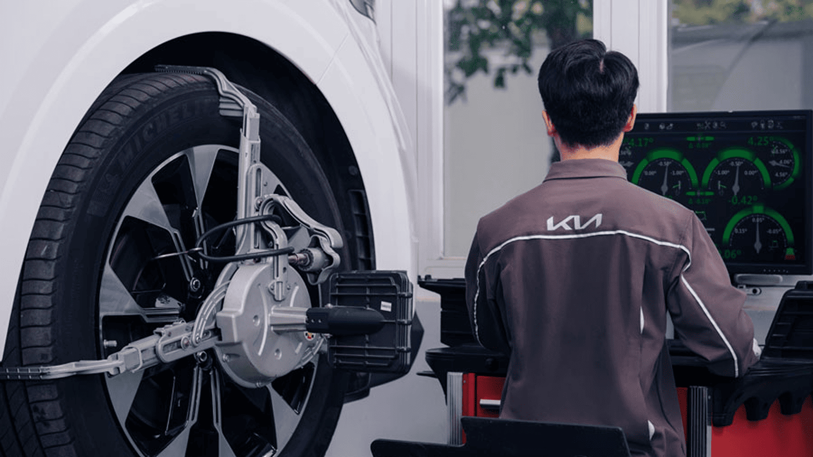 DỊCH VỤ VÀ PHỤ TÙNG CHÍNH HÃNG KIA